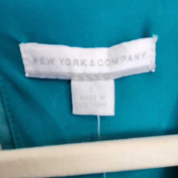 New York & Co Womens Teal Sleeveless Blouse Size L BNWT - Picture 3 of 6